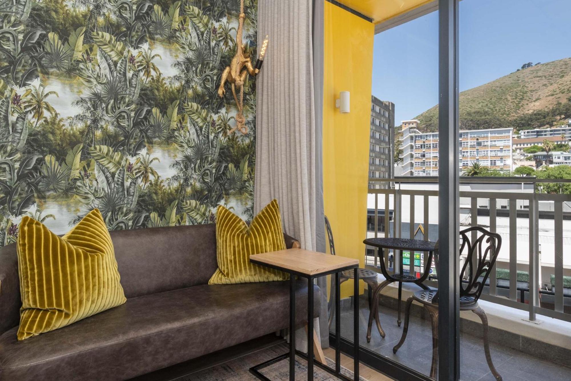 Modern At Eighty2 On M Sea Point * Kapstadt