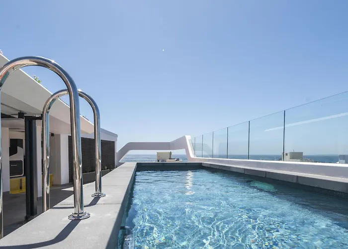 Modern Studio At Eighty2 On M Sea Point